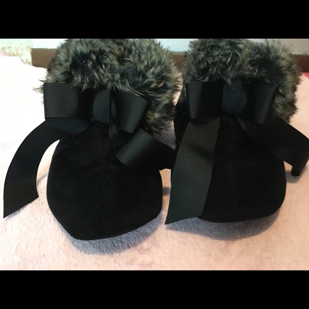 Slippers - Picture 4 of 5